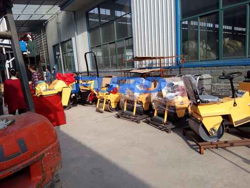 福瑞得機械座駕壓路機，手扶壓路機，小型灌縫機，井蓋切割機及時發(fā)貨