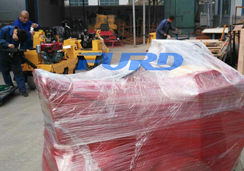 福瑞得機械座駕壓路機、手扶壓路機、灌縫機及時包裝發(fā)貨