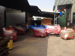 福瑞得機械3臺座駕，2臺手扶壓路機，1臺5米二次結(jié)構(gòu)澆注機包裝完畢及時發(fā)貨